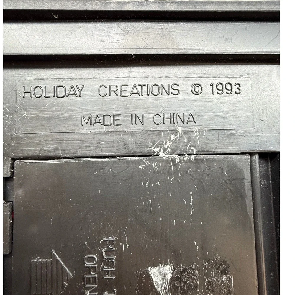 Holiday Creations bottom says